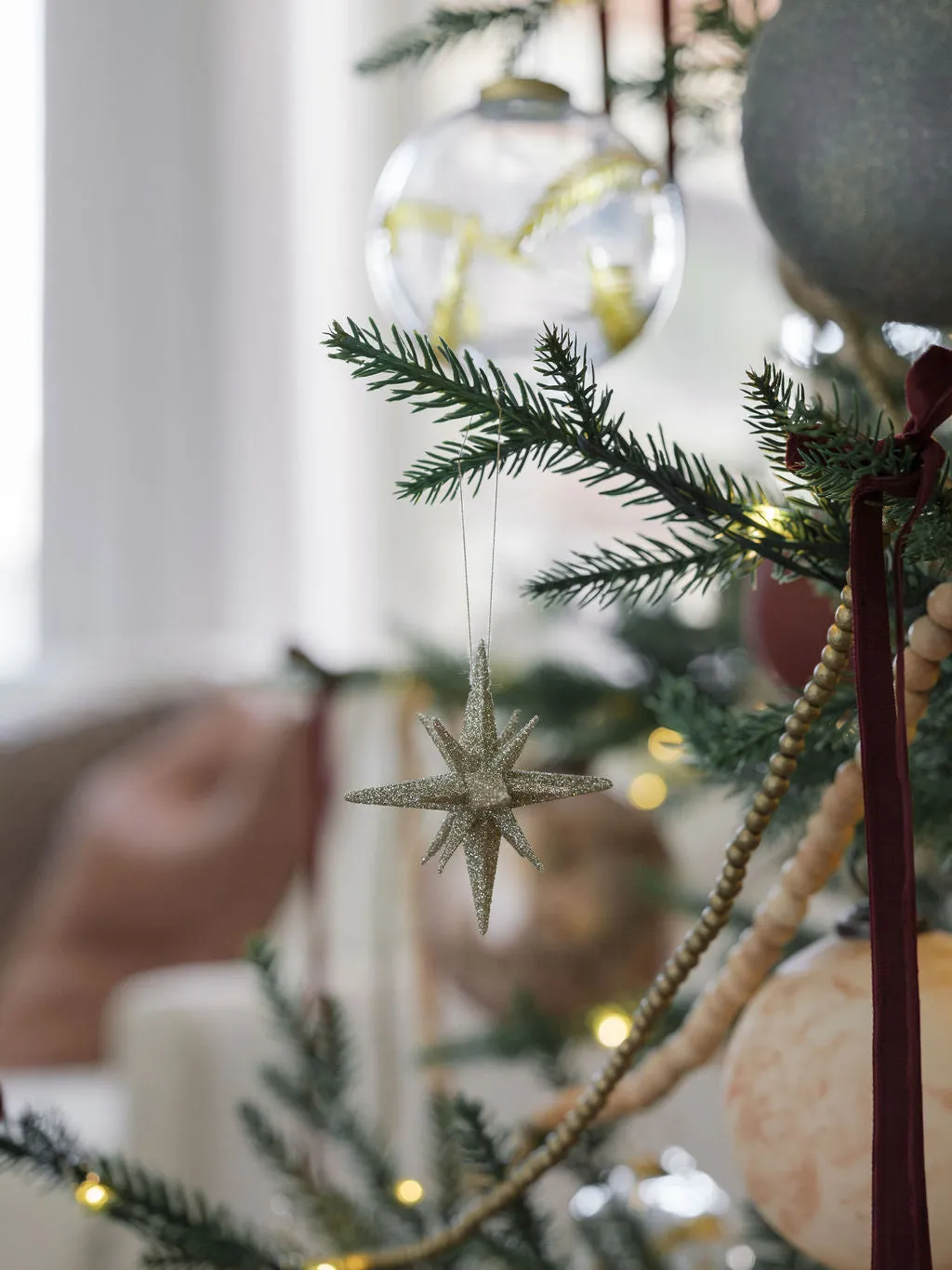 2.75" Gold Glitter Starburst Ornament