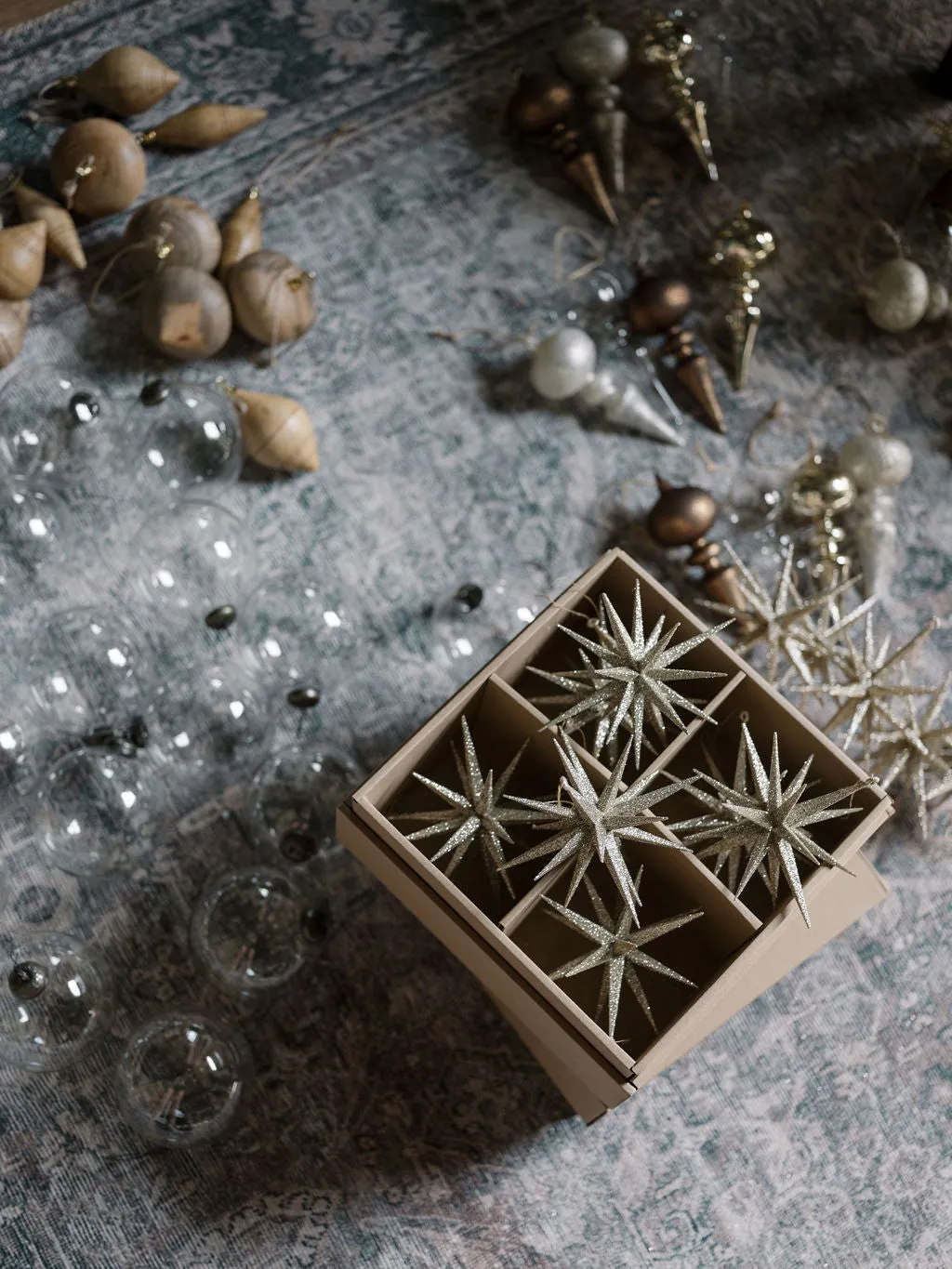 2.75" Gold Glitter Starburst Ornament