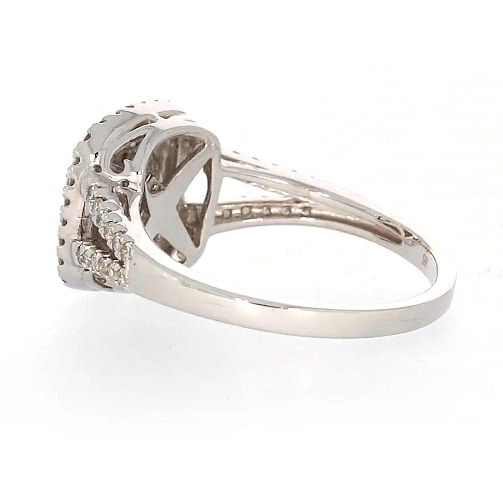 9ct White Gold Round Brilliant Cut with 1 CARAT tw of Diamonds Ring