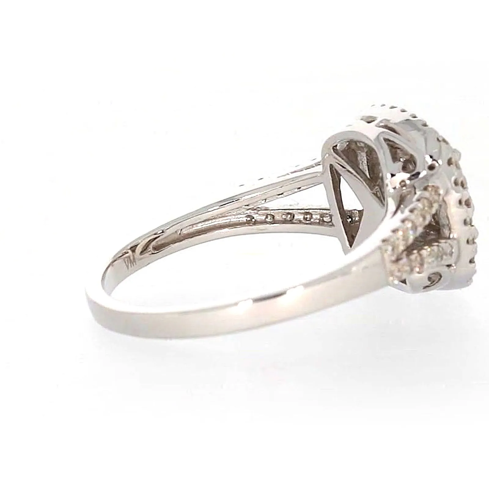 9ct White Gold Round Brilliant Cut with 1 CARAT tw of Diamonds Ring