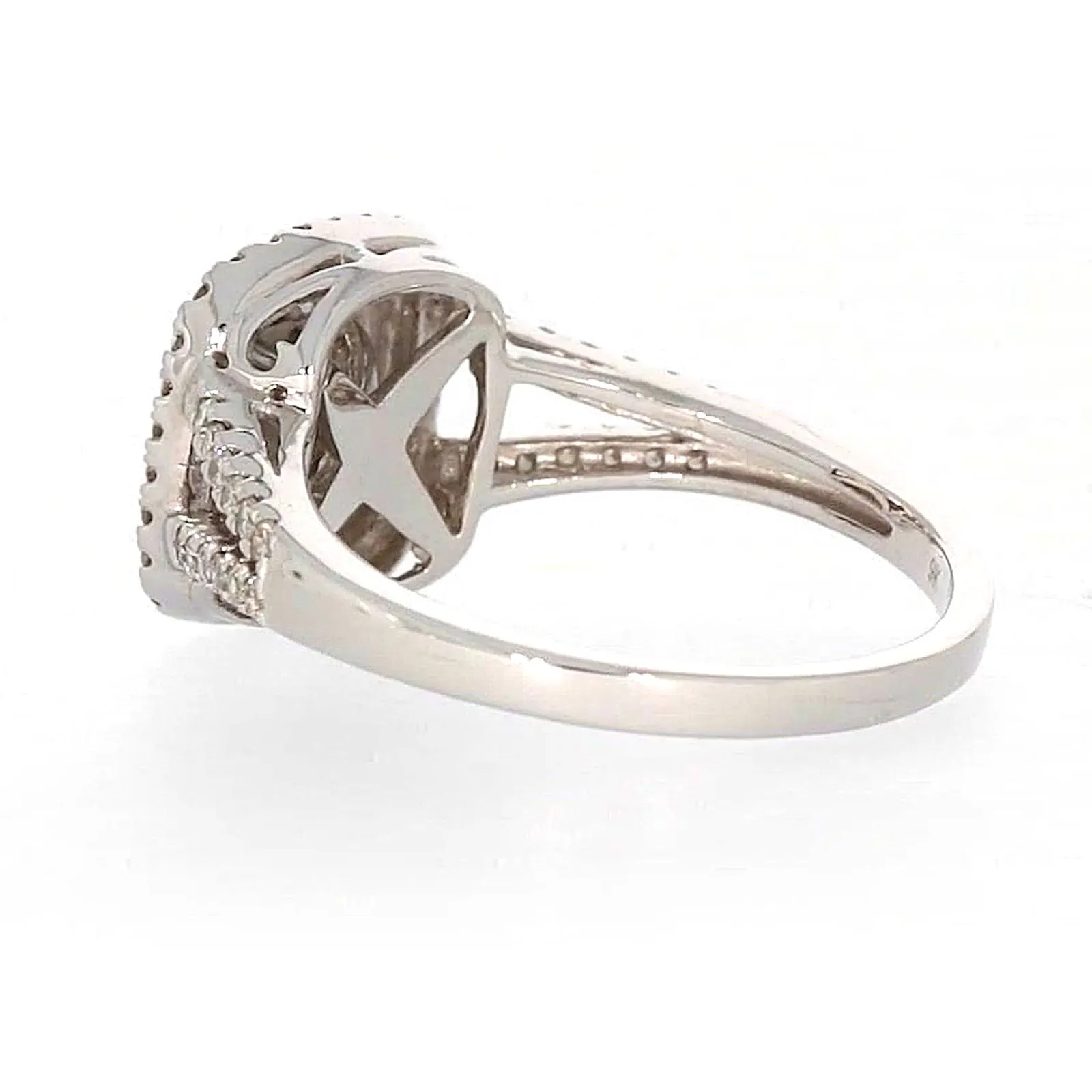 9ct White Gold Round Brilliant Cut with 1 CARAT tw of Diamonds Ring