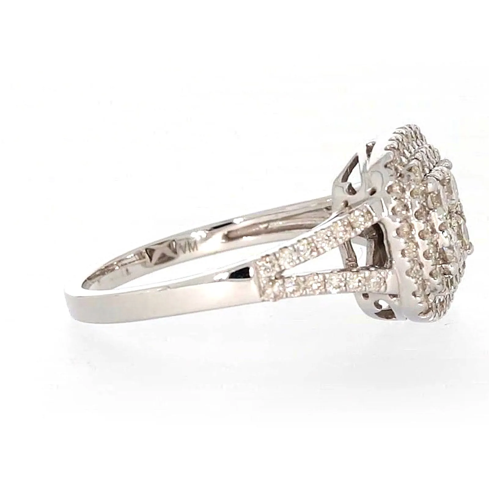 9ct White Gold Round Brilliant Cut with 1 CARAT tw of Diamonds Ring