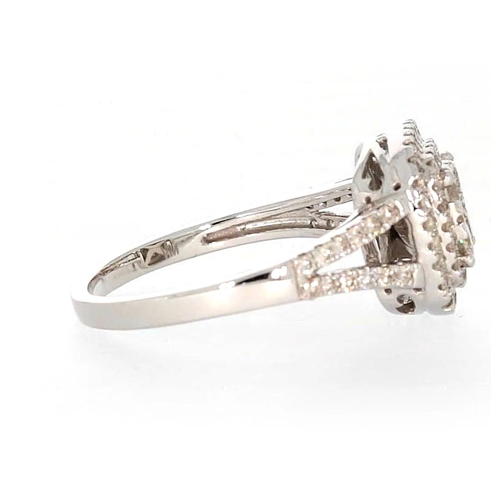 9ct White Gold Round Brilliant Cut with 1 CARAT tw of Diamonds Ring