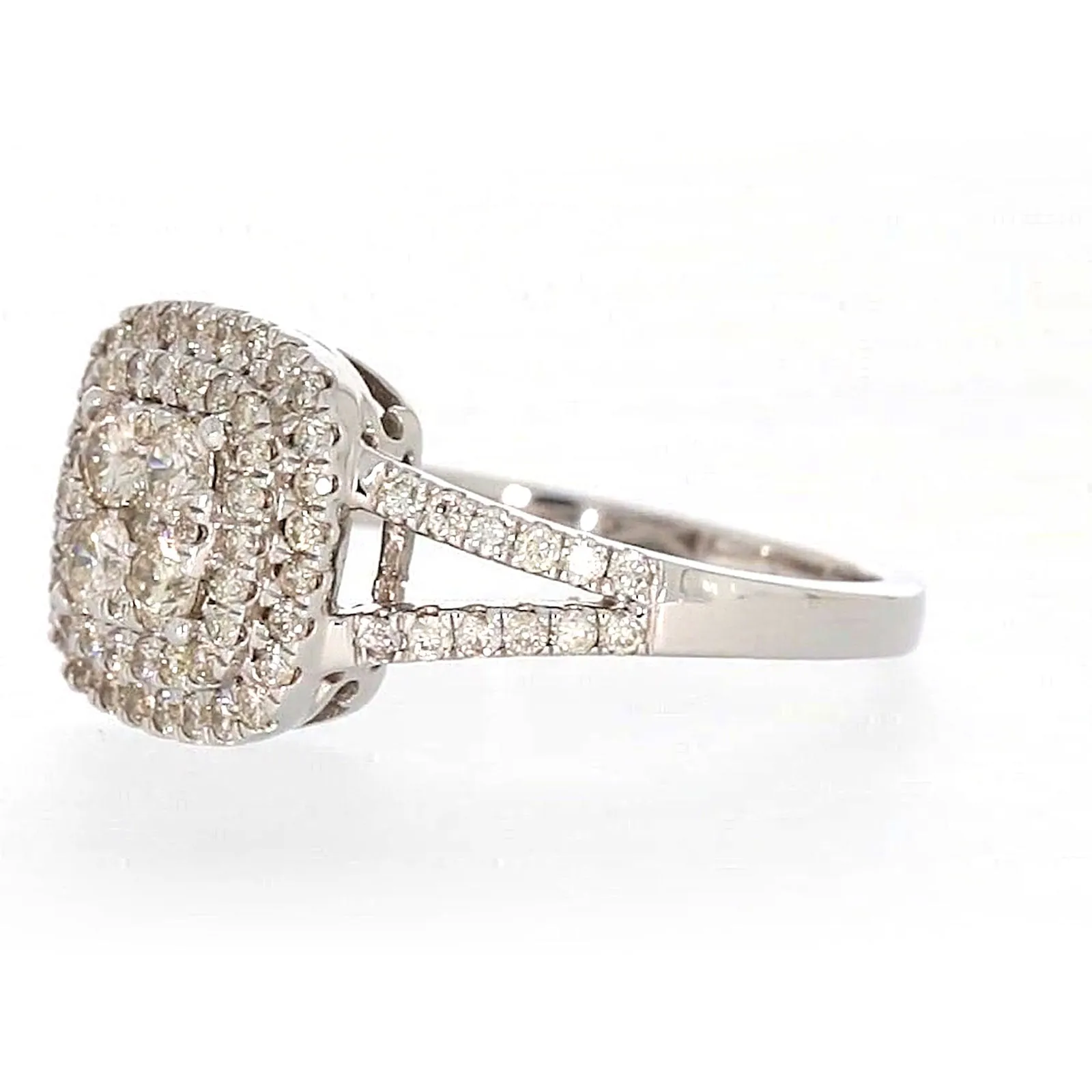 9ct White Gold Round Brilliant Cut with 1 CARAT tw of Diamonds Ring