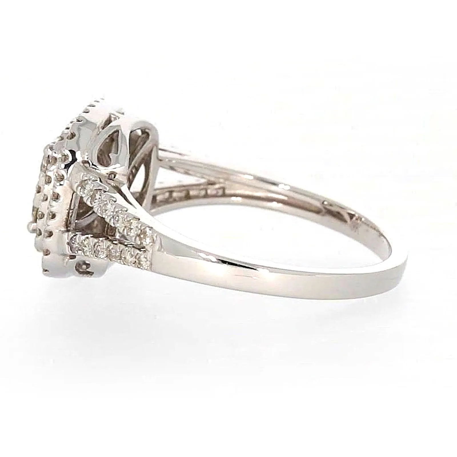 9ct White Gold Round Brilliant Cut with 1 CARAT tw of Diamonds Ring