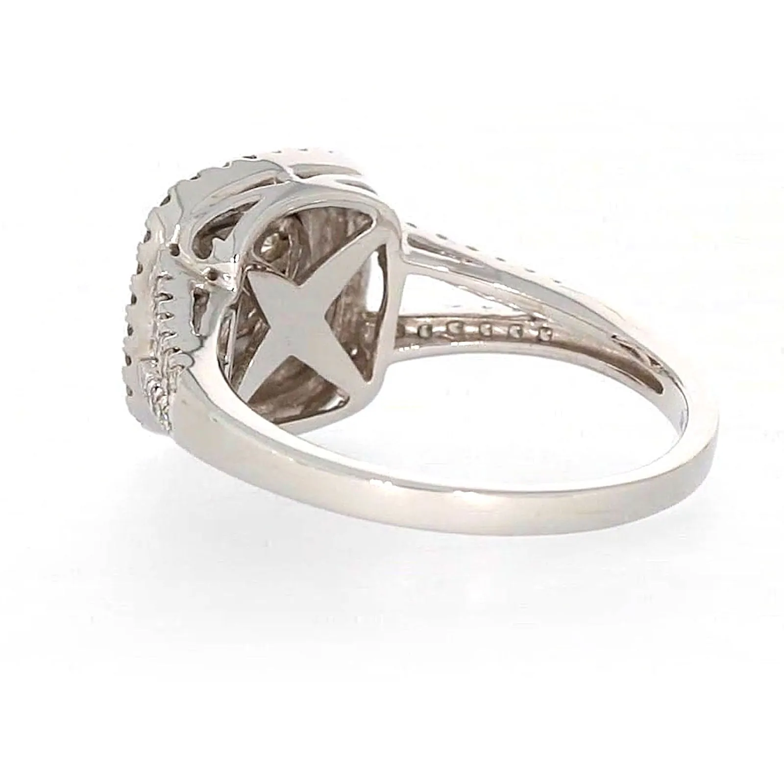 9ct White Gold Round Brilliant Cut with 1 CARAT tw of Diamonds Ring