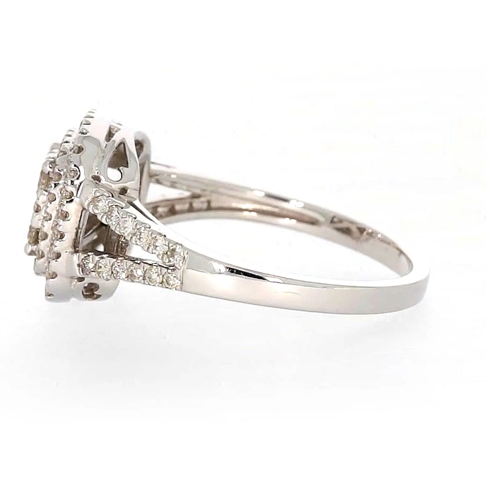 9ct White Gold Round Brilliant Cut with 1 CARAT tw of Diamonds Ring