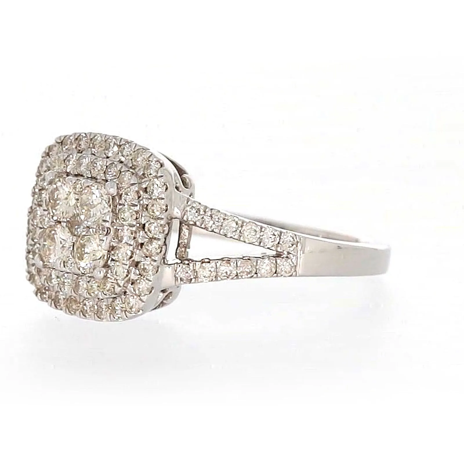 9ct White Gold Round Brilliant Cut with 1 CARAT tw of Diamonds Ring