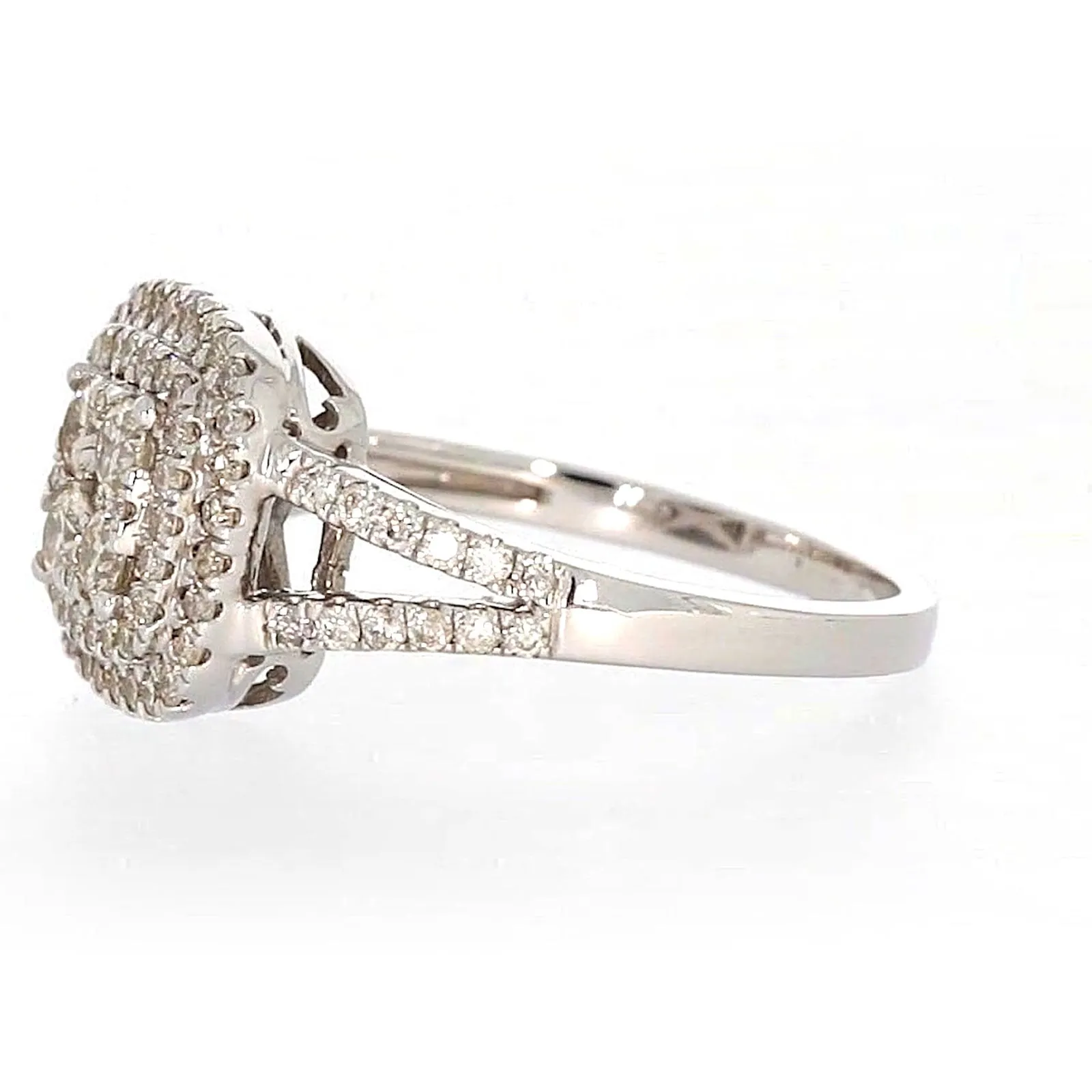 9ct White Gold Round Brilliant Cut with 1 CARAT tw of Diamonds Ring