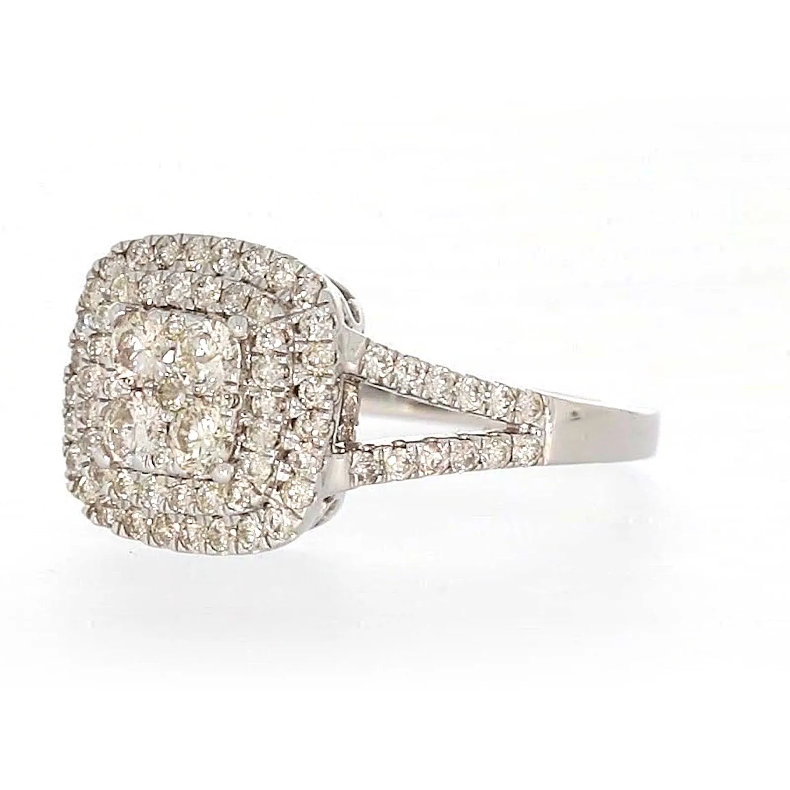 9ct White Gold Round Brilliant Cut with 1 CARAT tw of Diamonds Ring