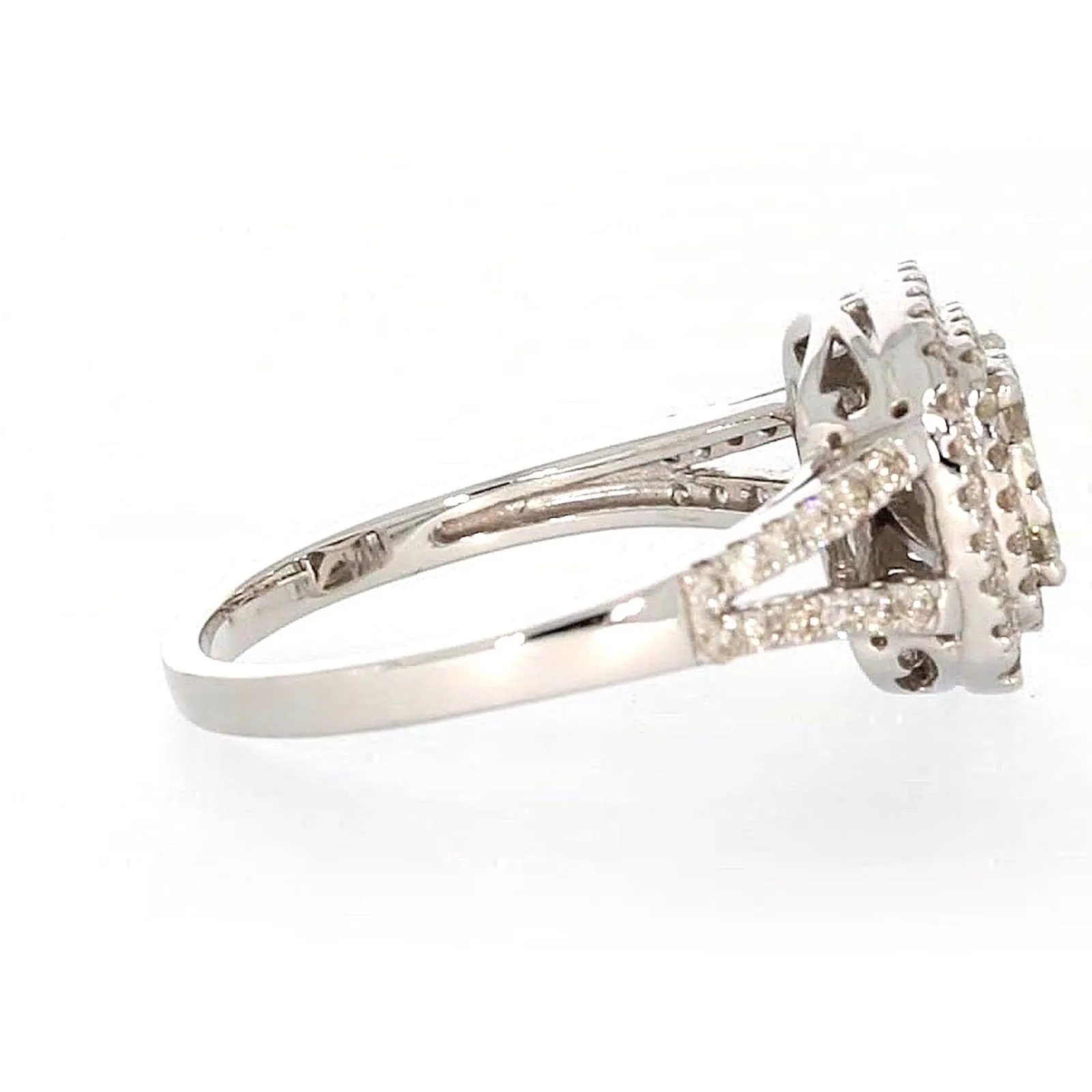 9ct White Gold Round Brilliant Cut with 1 CARAT tw of Diamonds Ring