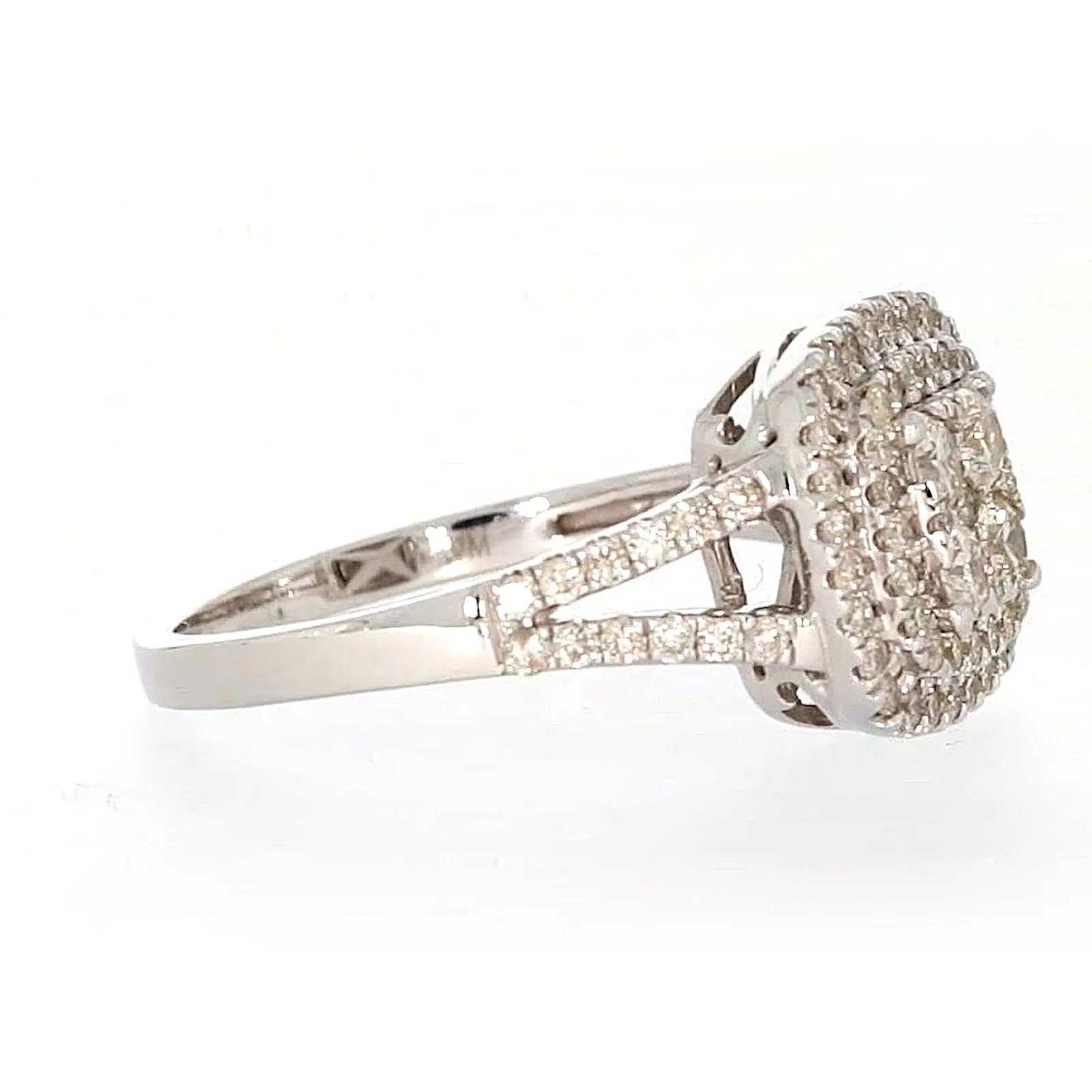 9ct White Gold Round Brilliant Cut with 1 CARAT tw of Diamonds Ring