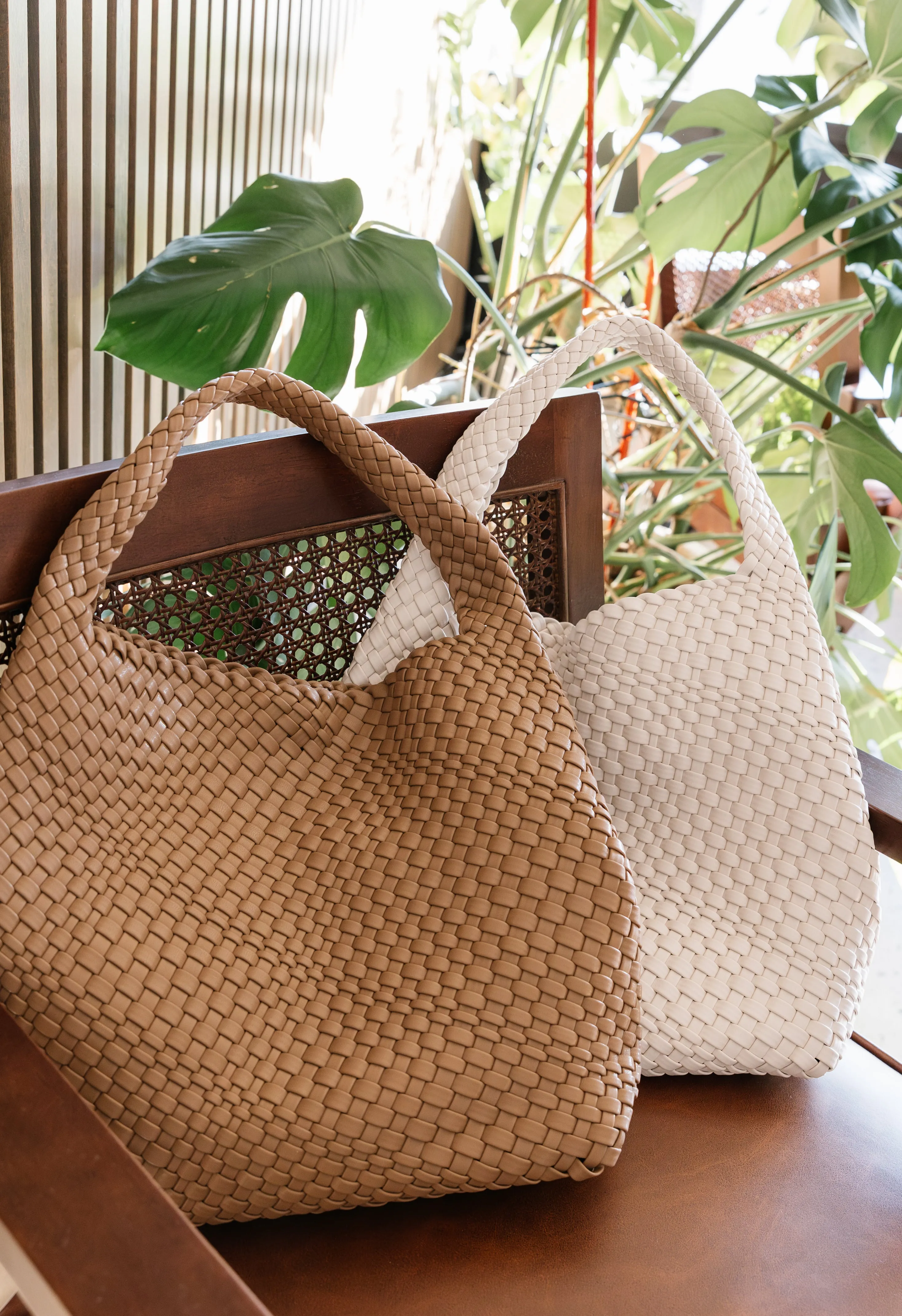 Alexandra Textured Bag - TAUPE