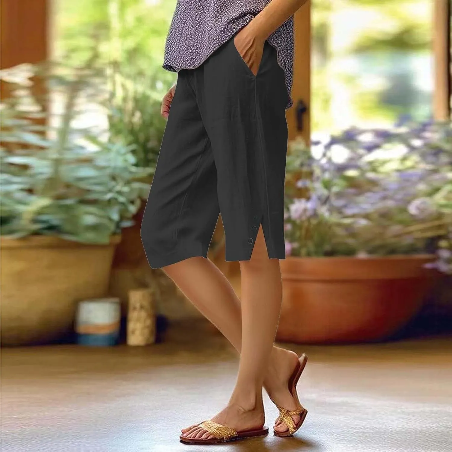 Bermuda Shorts for Women Knee Length Elastic Waist Long Wide Leg Linen Shorts Comfy Beach Capri Pants with Pockets