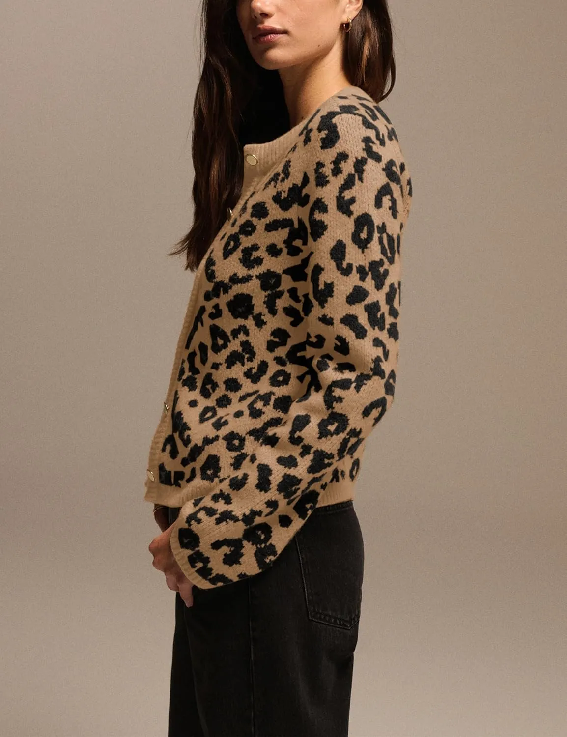 Leopard Cardigan Sweaters for Women Lightweight Animal Cheetah Print Cardigans Knit Sweater Tops Fall Outfits Clothes