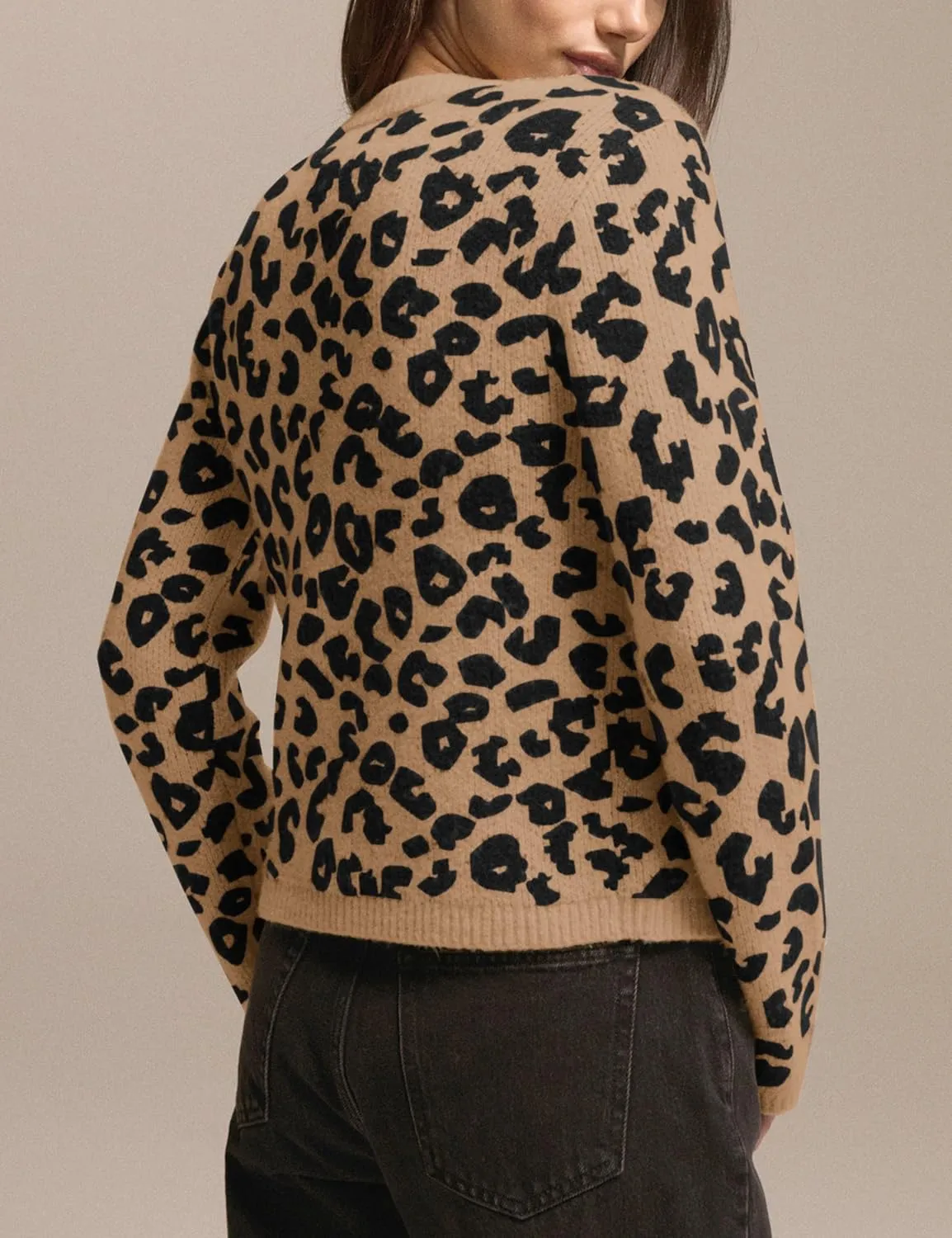Leopard Cardigan Sweaters for Women Lightweight Animal Cheetah Print Cardigans Knit Sweater Tops Fall Outfits Clothes
