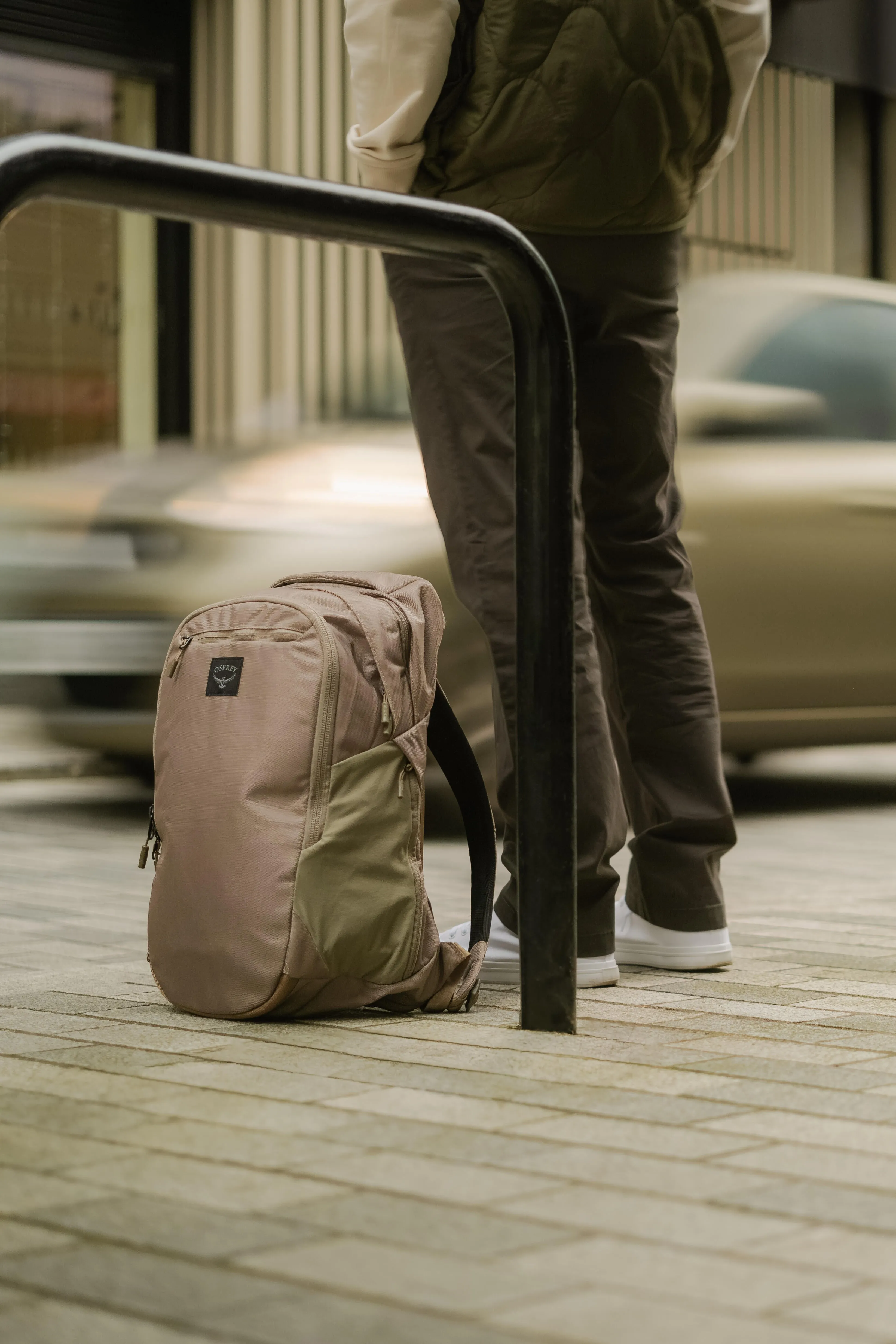 Osprey Aoede AirSpeed™ Backpack - Tan Concrete