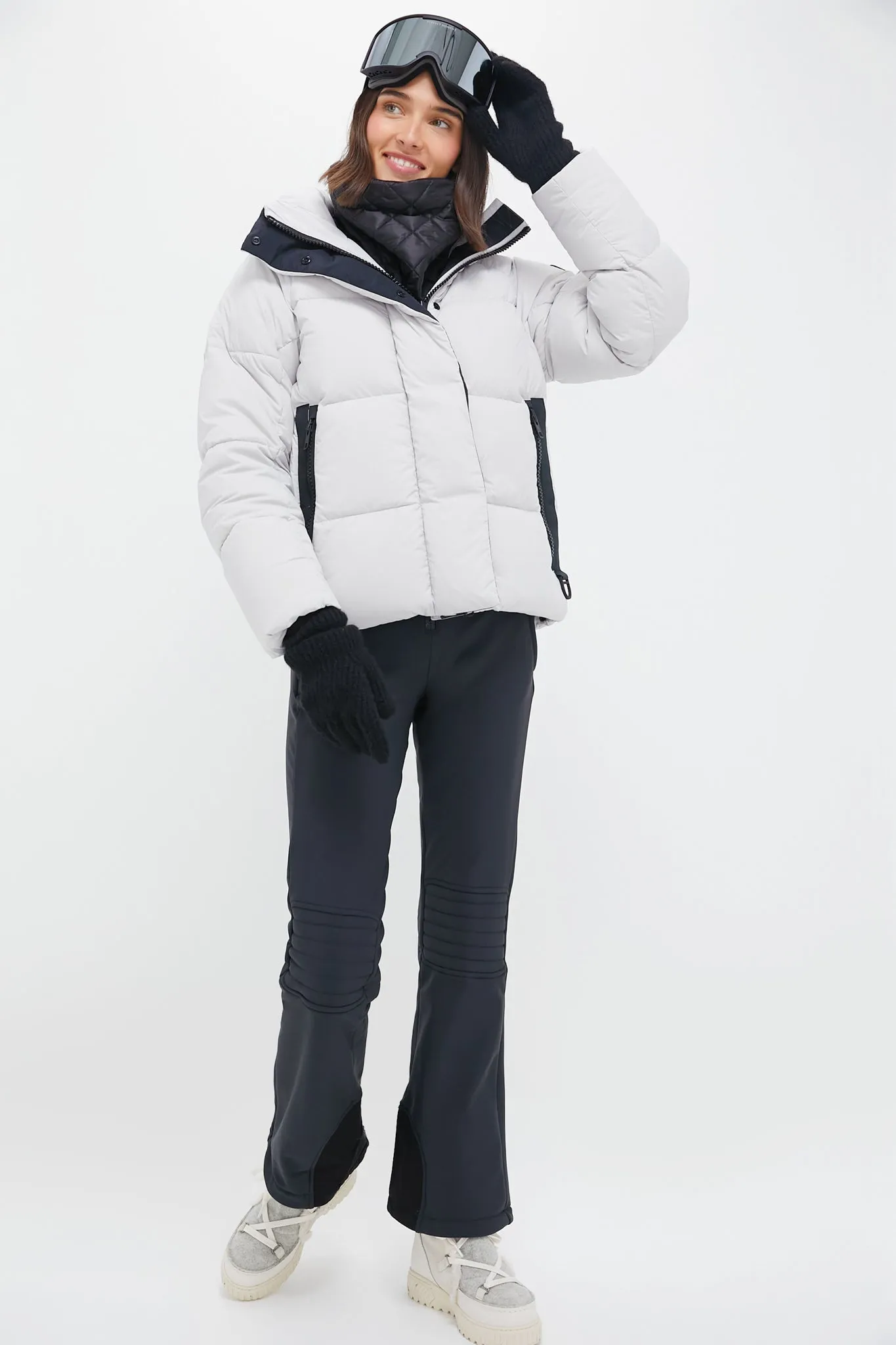 Silverbirch Black Disc Junction Cropped Puffer