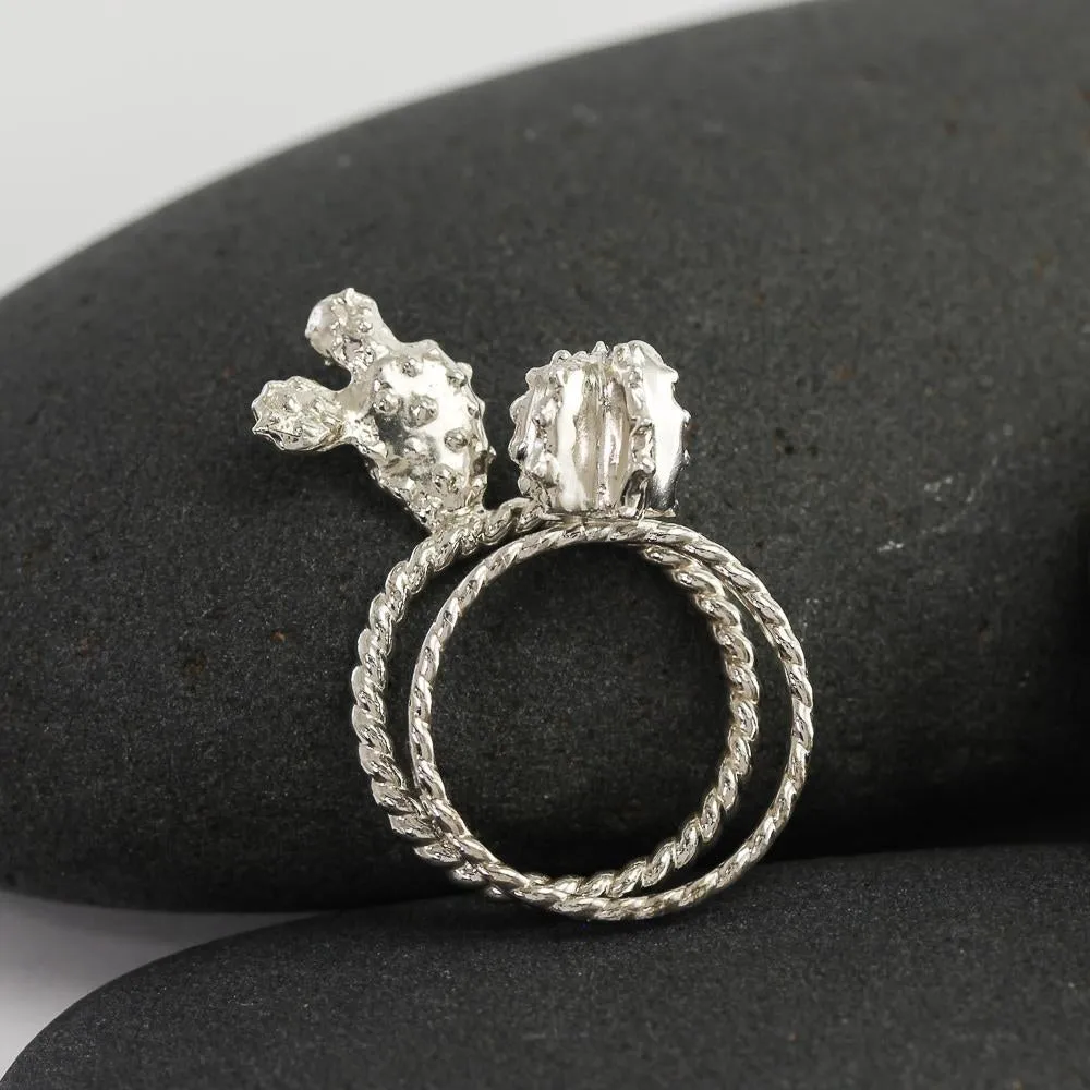 Stunning Silver Star Cactus Ring - Elegant and Unique Jewelry Piece