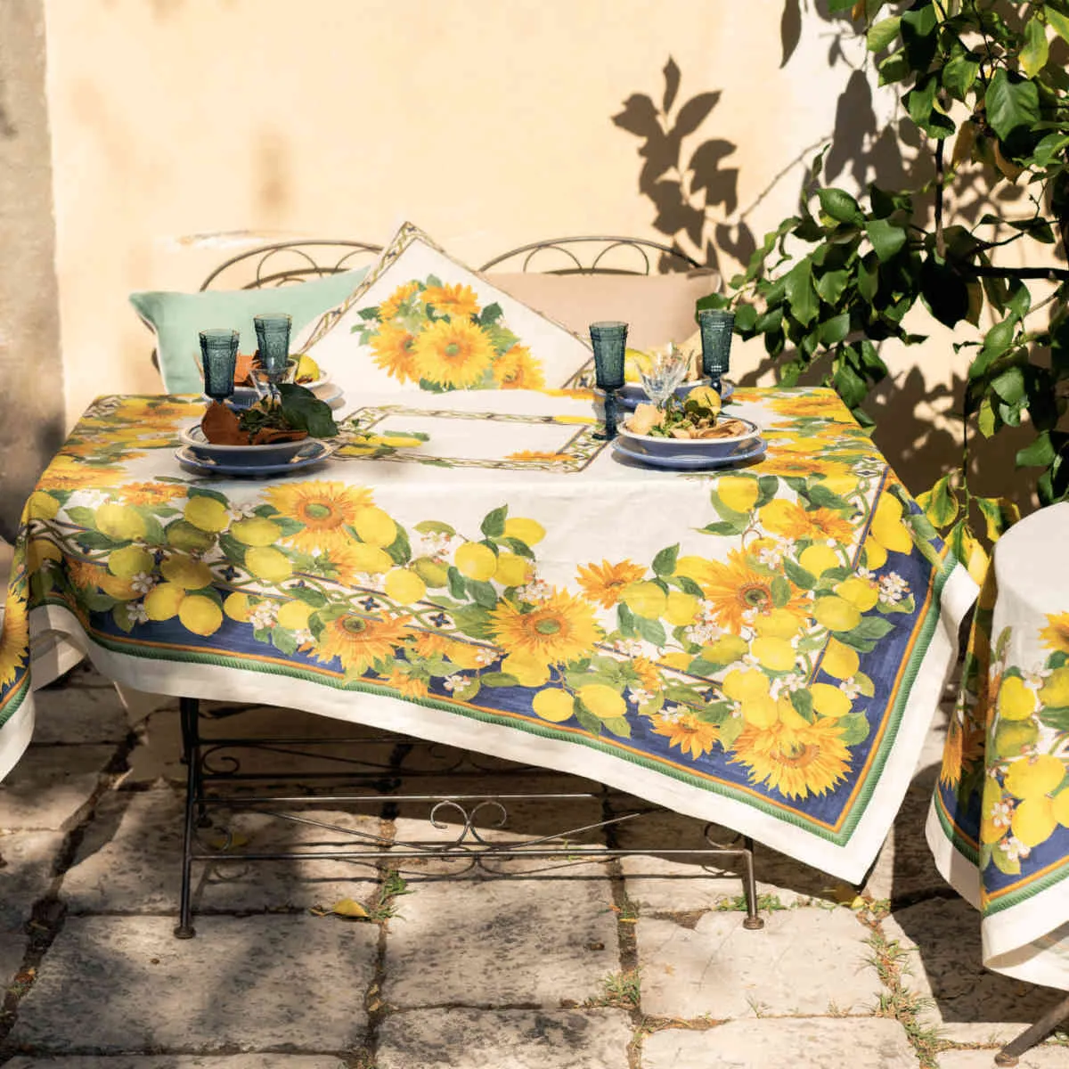 Tessitura Toscana Telerie Etruscan Garden Tablecloth 170cm x 360cm