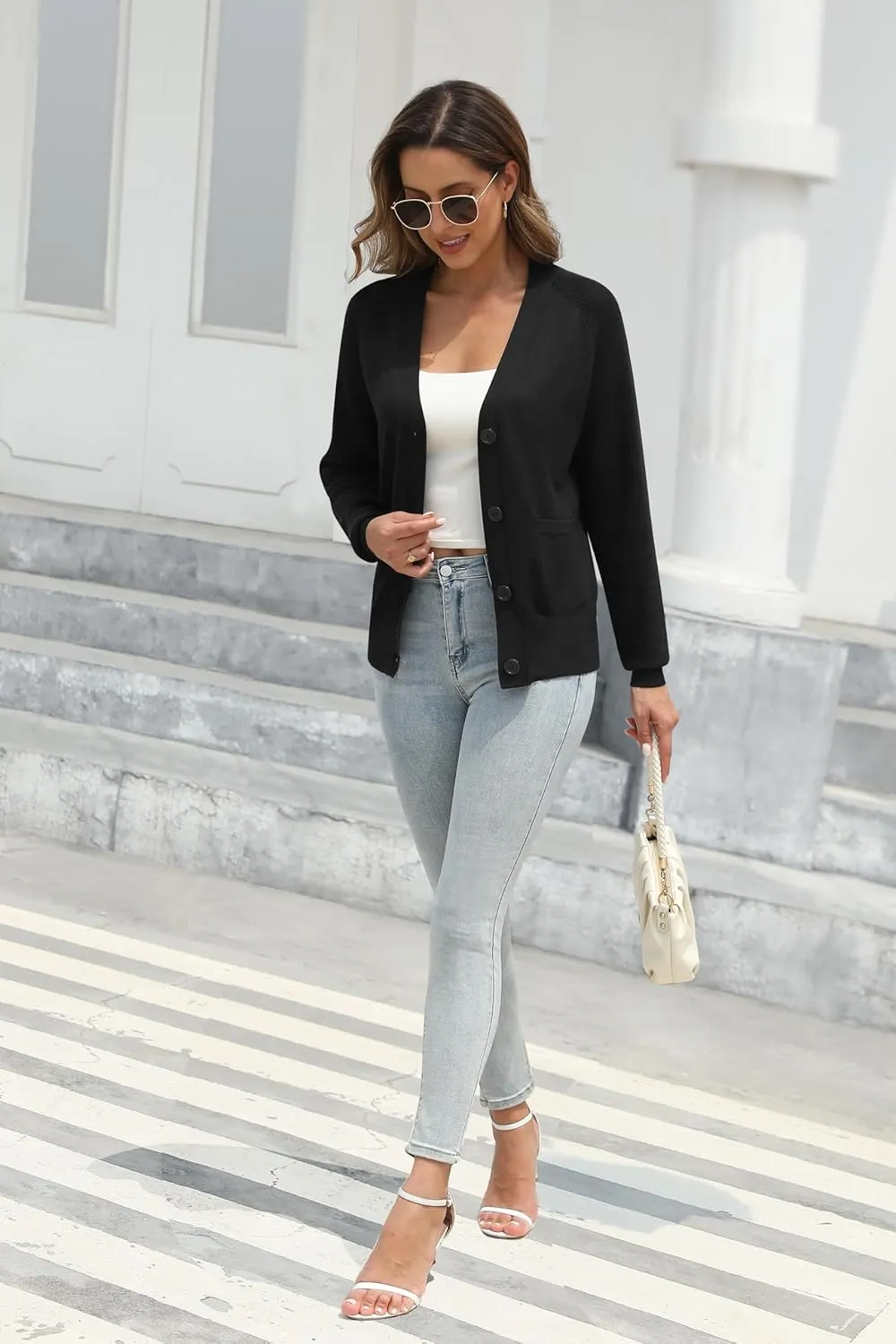 Urban CoCo Women's Long Sleeve Cropped Cardigan Sweater Button Down V Neck Knit Sweaters with Pockets