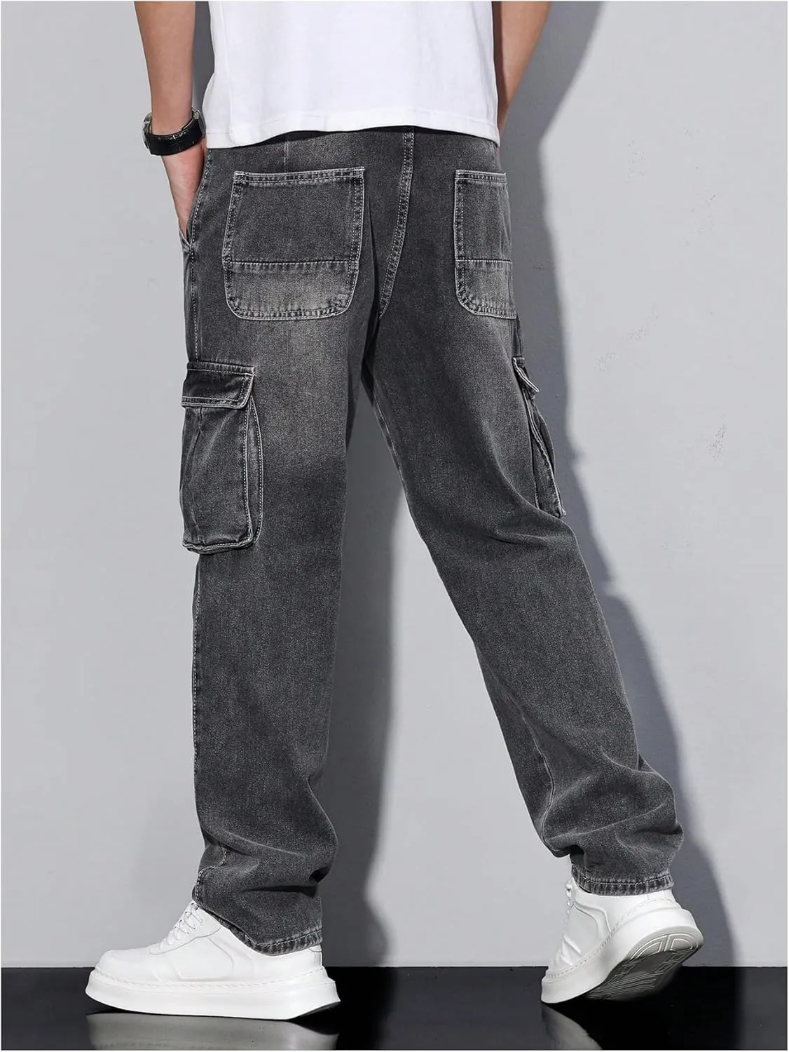 Verdusa Men's Distressed Straight Leg Denim Pants Vintage Jeans with Pockets