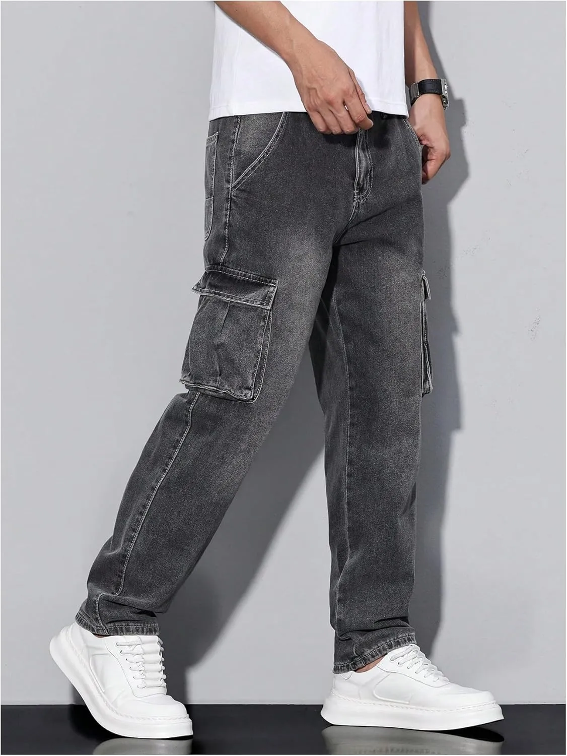 Verdusa Men's Distressed Straight Leg Denim Pants Vintage Jeans with Pockets