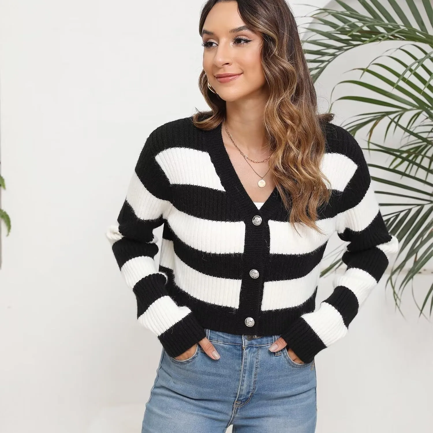 Women's Fall Cropped Cardigan Sweaters V Neck Long Sleeve Open Front Button Down Knit Sweater Tops Outerwear Coats.