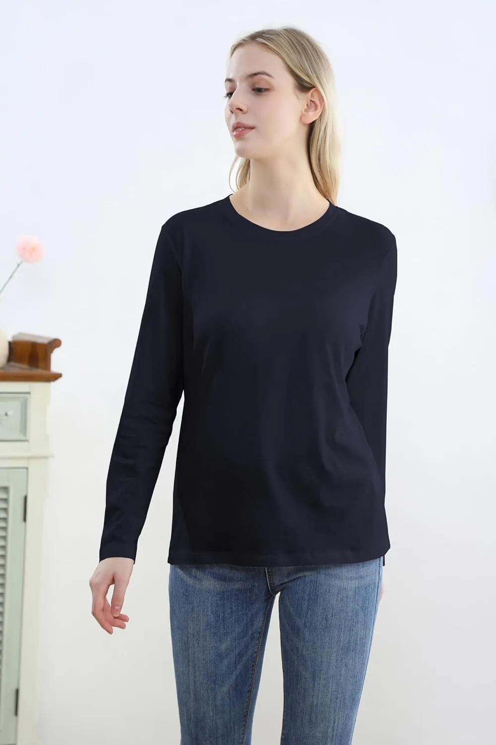 Women's Long Sleeve Crew Neck Cotton T-Shirt Regular Fit Lightweight Solid Basic Tee Soft Casual Tops Baselayer